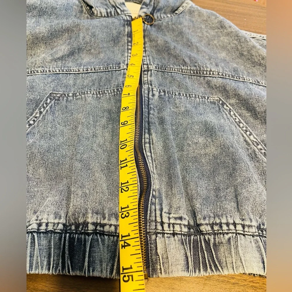 Women's Blue Jean Jacket - Picture 5 of 5